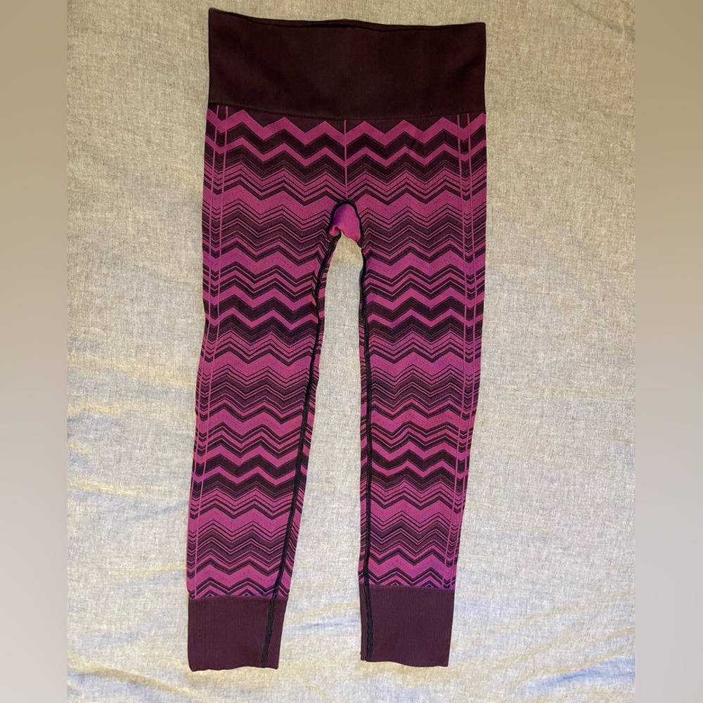 lululemon ebb to street tight